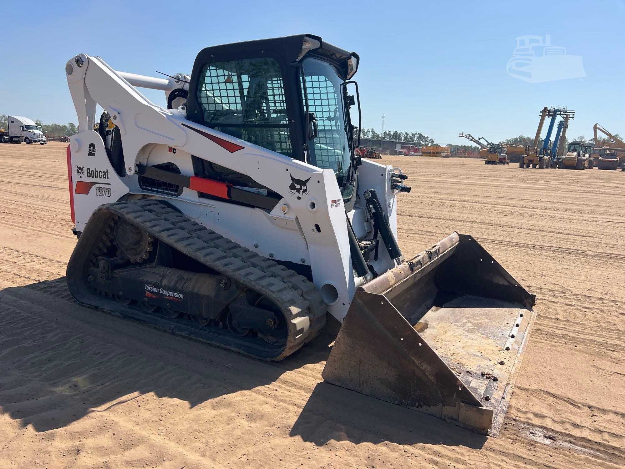 2022 BOBCAT T870